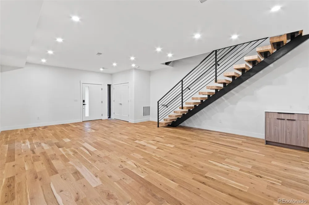 1446 Stuart Street Denver, CO 80204