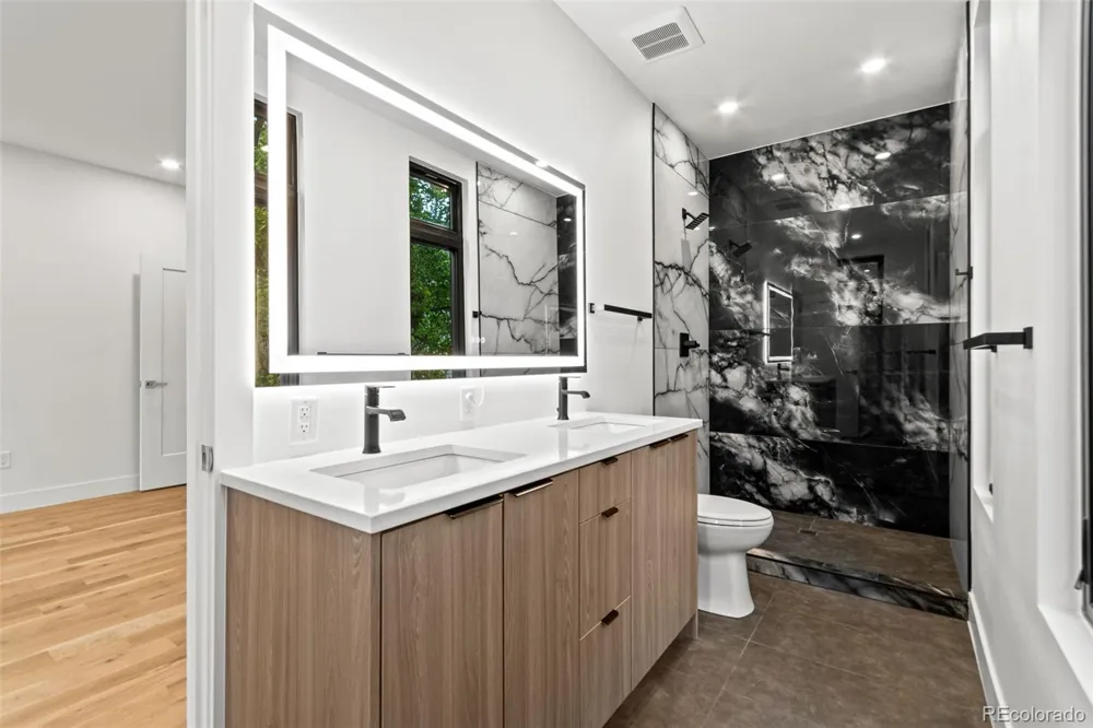 1446 Stuart Street Denver, CO 80204