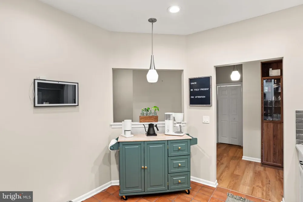 2082 DEER RUN DRIVE Hummelstown, PA 17036