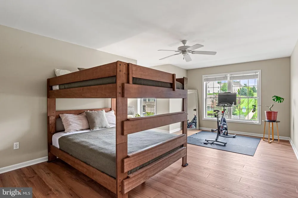 2082 DEER RUN DRIVE Hummelstown, PA 17036