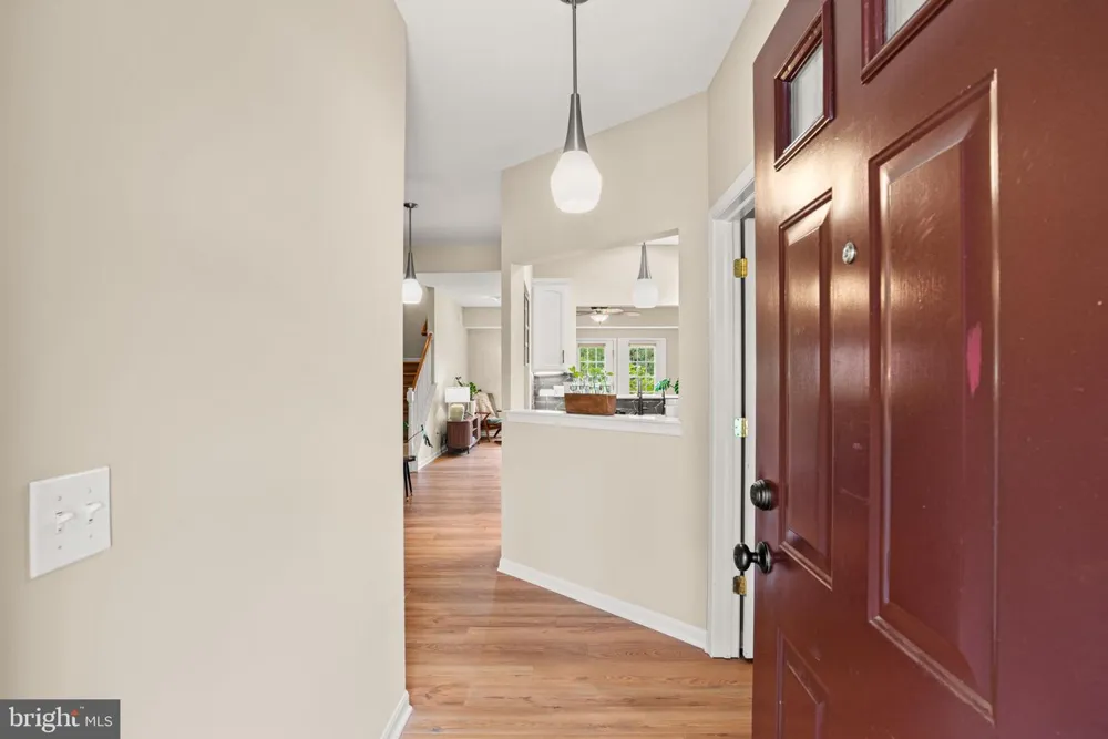 2082 DEER RUN DRIVE Hummelstown, PA 17036