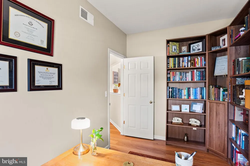 2082 DEER RUN DRIVE Hummelstown, PA 17036