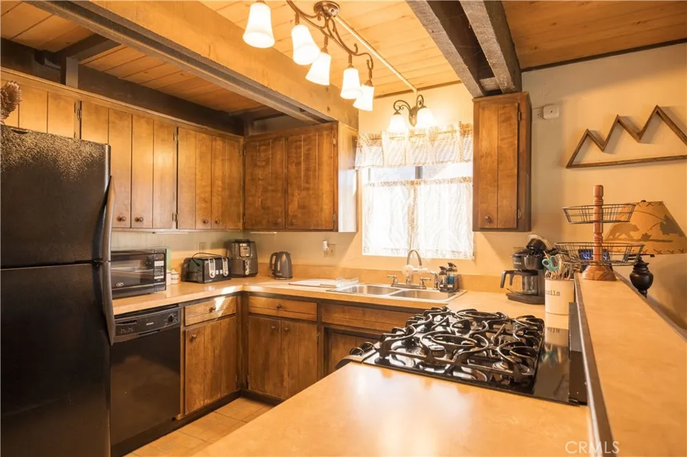 764 Panamint Mountain Big Bear City, CA 92314