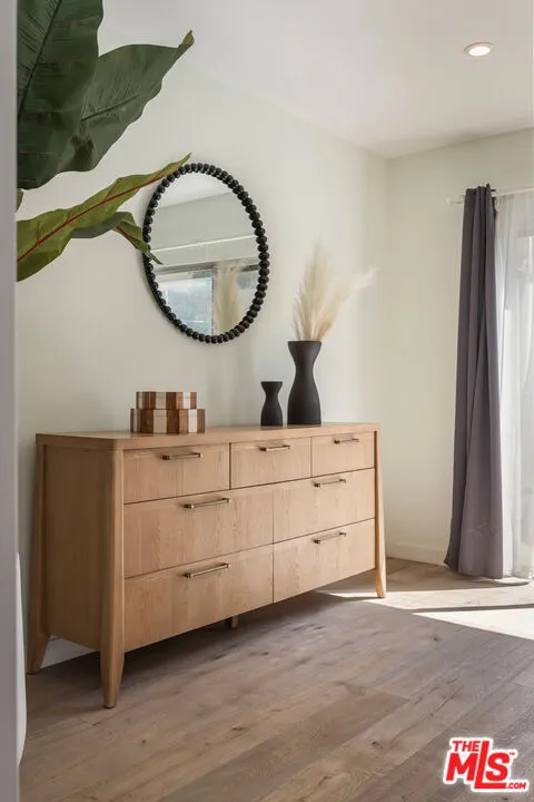 1045 Kings Road #107 West Hollywood, CA 90069