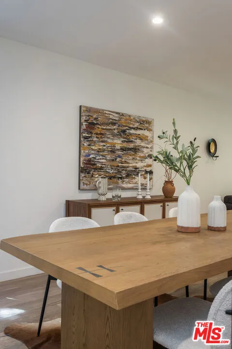 1045 Kings Road #107 West Hollywood, CA 90069