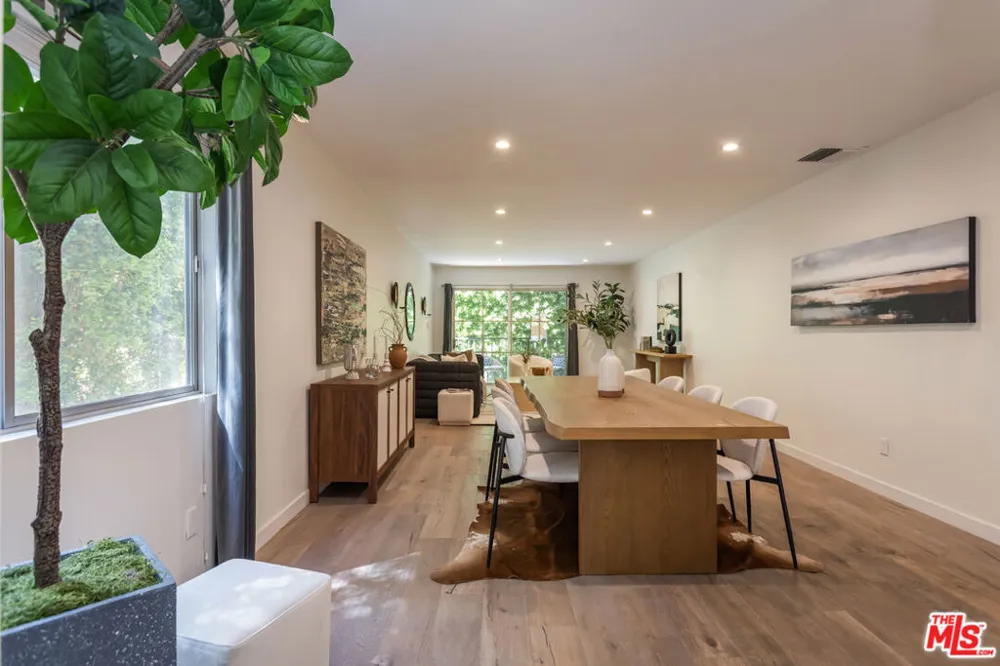 1045 Kings Road #107 West Hollywood, CA 90069