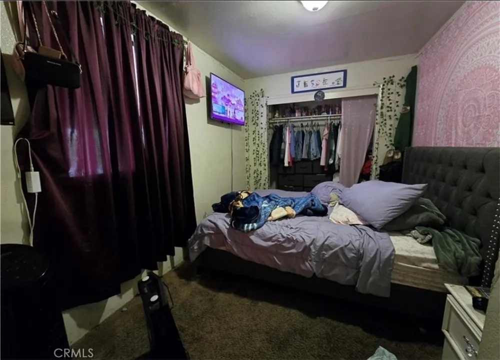 2004 Virginia Bakersfield, CA 93305