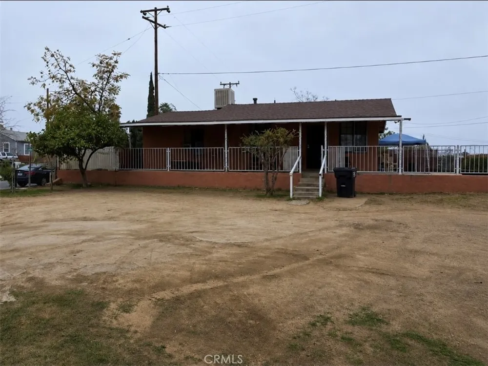 2004 Virginia Bakersfield, CA 93305
