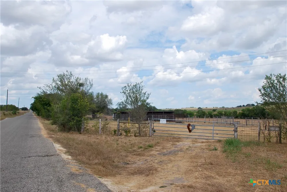 3 County Road 366 Shiner, TX 77984