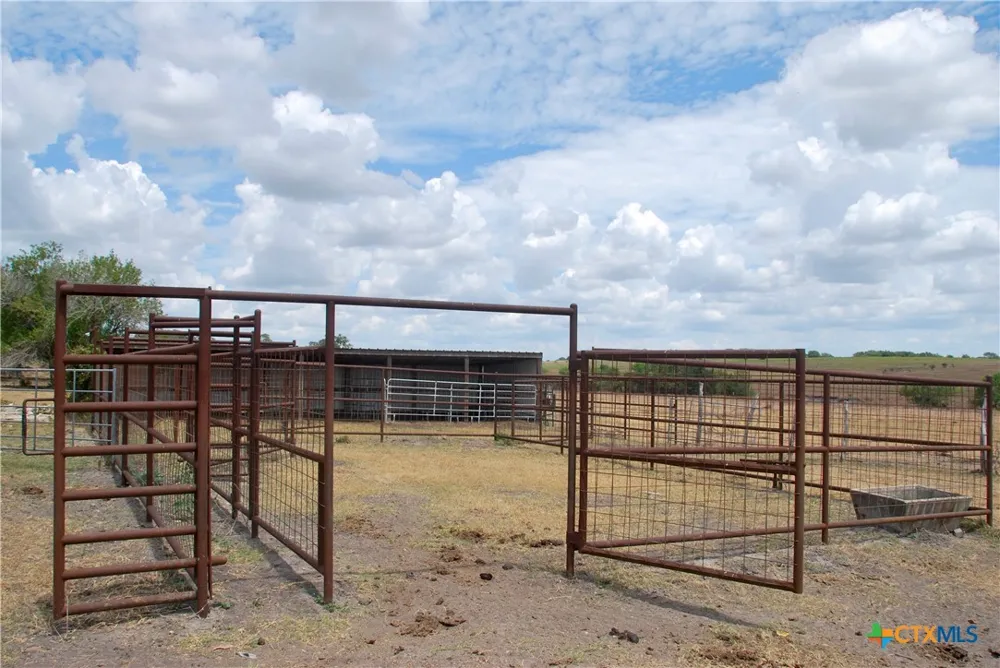 3 County Road 366 Shiner, TX 77984