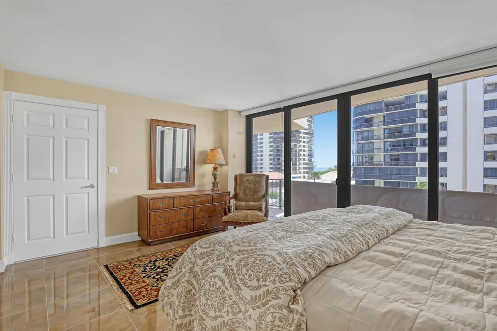 4200 OCEAN DRIVE #2-403 Riviera Beach, FL 33404