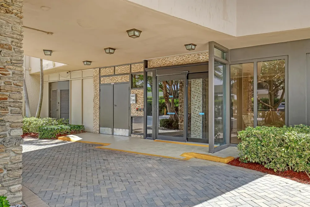 4200 OCEAN DRIVE #2-403 Riviera Beach, FL 33404