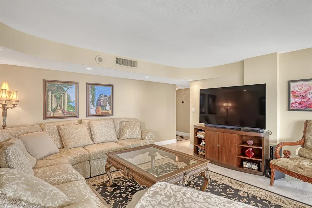 4200 OCEAN DRIVE #2-403 Riviera Beach, FL 33404