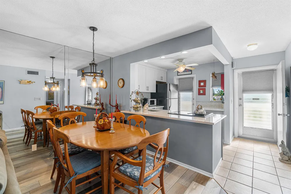 2161 NE 1st Court #205 Boynton Beach, FL 33435