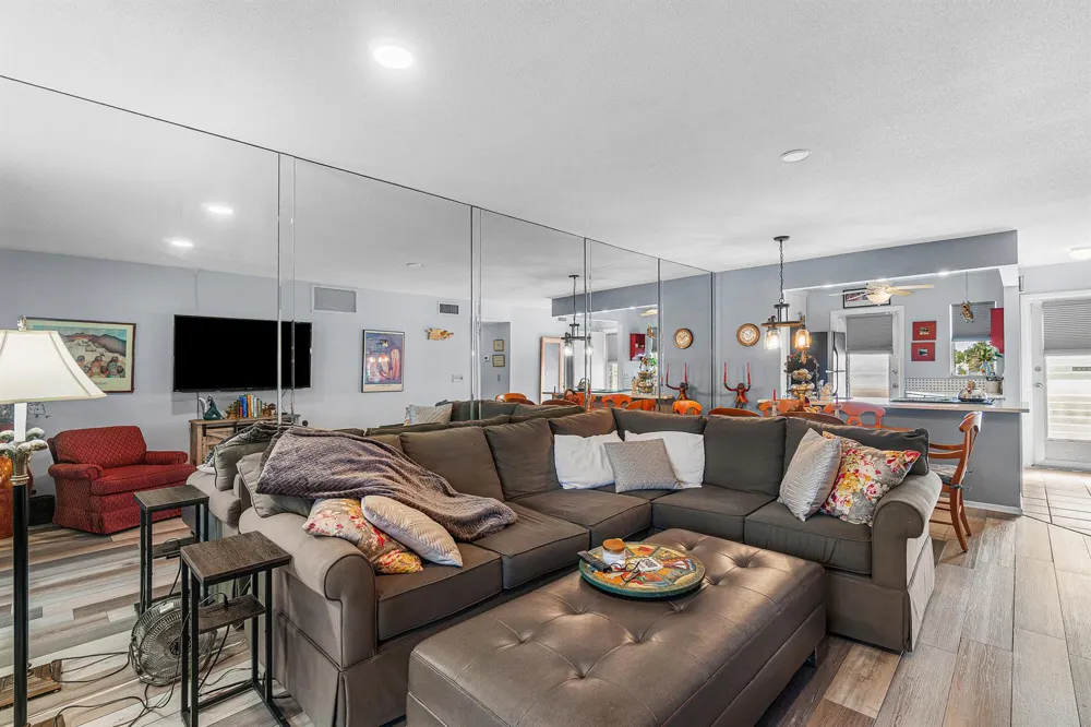 2161 NE 1st Court #205 Boynton Beach, FL 33435
