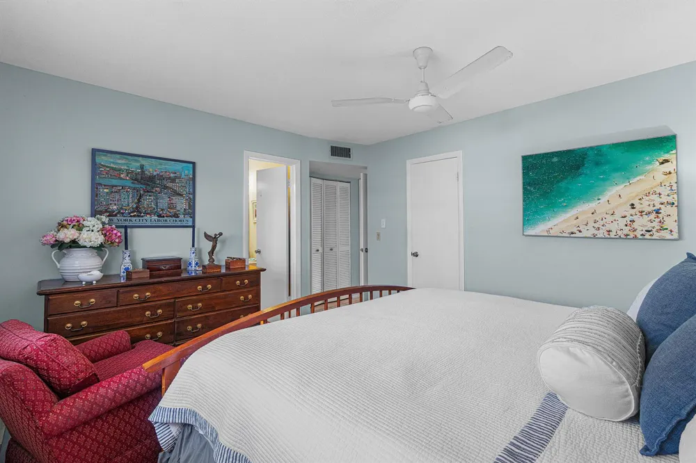 2161 NE 1st Court #205 Boynton Beach, FL 33435