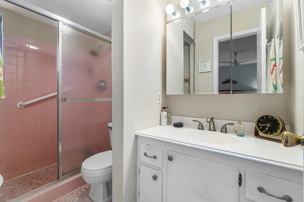 2161 NE 1st Court #205 Boynton Beach, FL 33435