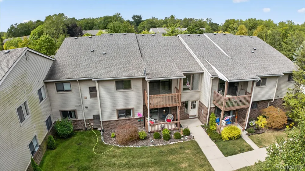 10193 Nancys Boulevard #74 Grosse Ile Township, MI 48138