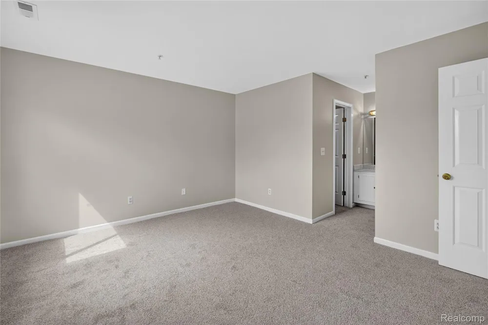 10193 Nancys Boulevard #74 Grosse Ile Township, MI 48138