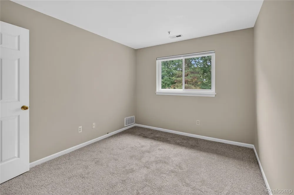 10193 Nancys Boulevard #74 Grosse Ile Township, MI 48138