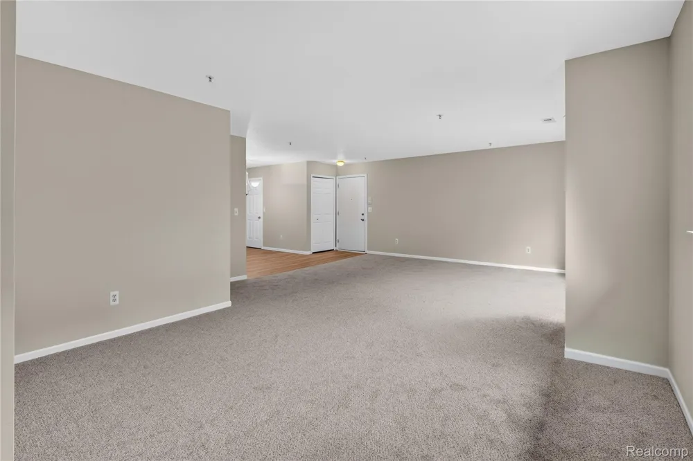 10193 Nancys Boulevard #74 Grosse Ile Township, MI 48138