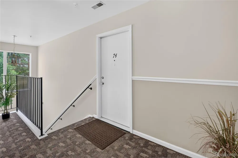 10193 Nancys Boulevard #74 Grosse Ile Township, MI 48138