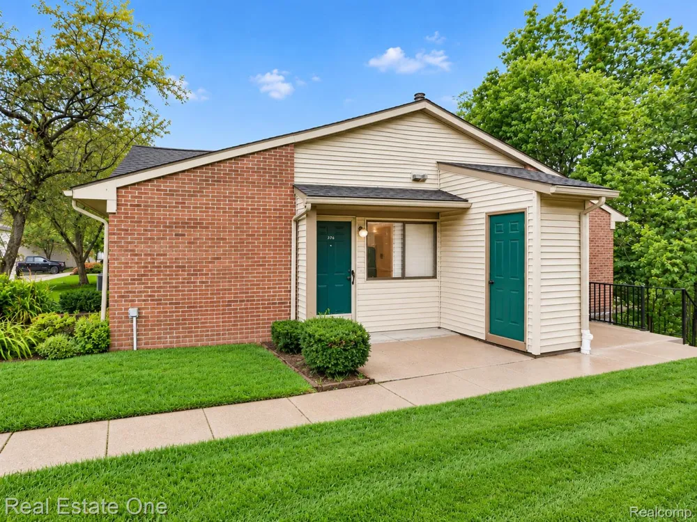 376 Spring Brooke Drive Brighton City, MI 48116