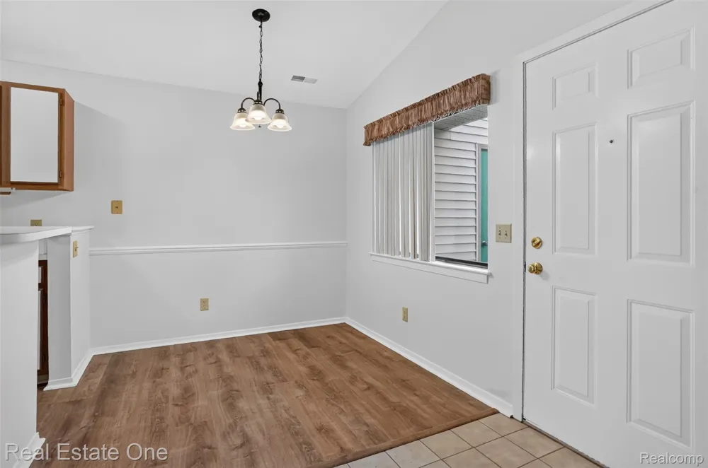 376 Spring Brooke Drive Brighton City, MI 48116
