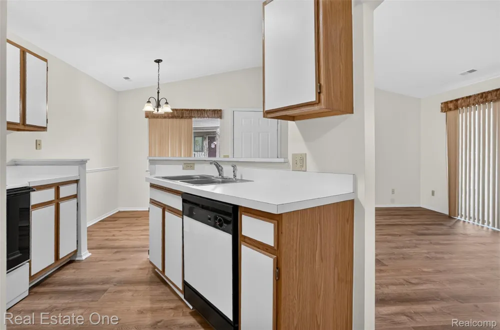 376 Spring Brooke Drive Brighton City, MI 48116