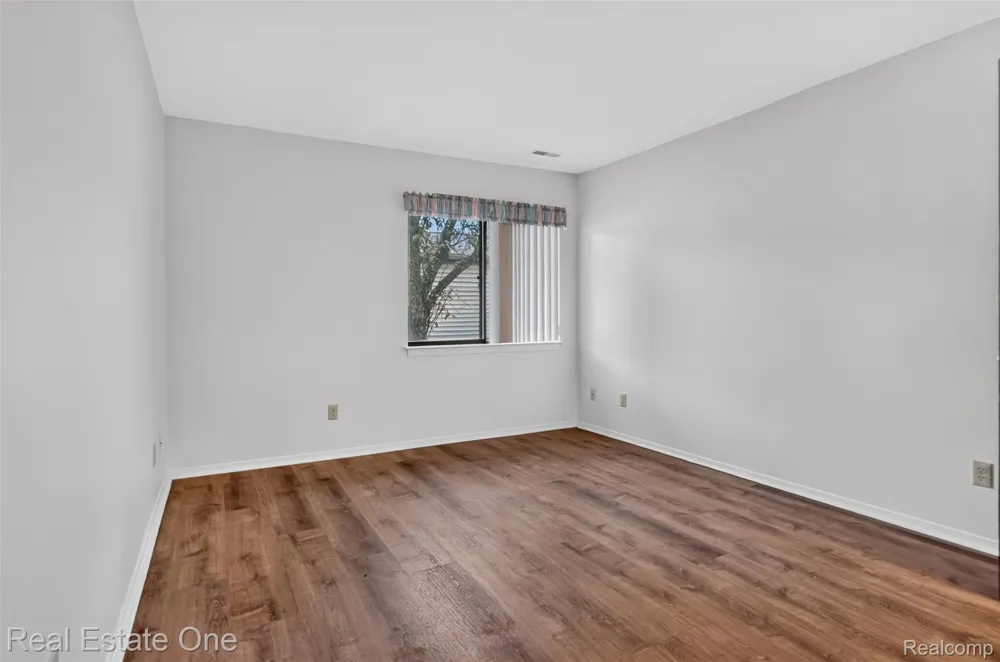 376 Spring Brooke Drive Brighton City, MI 48116