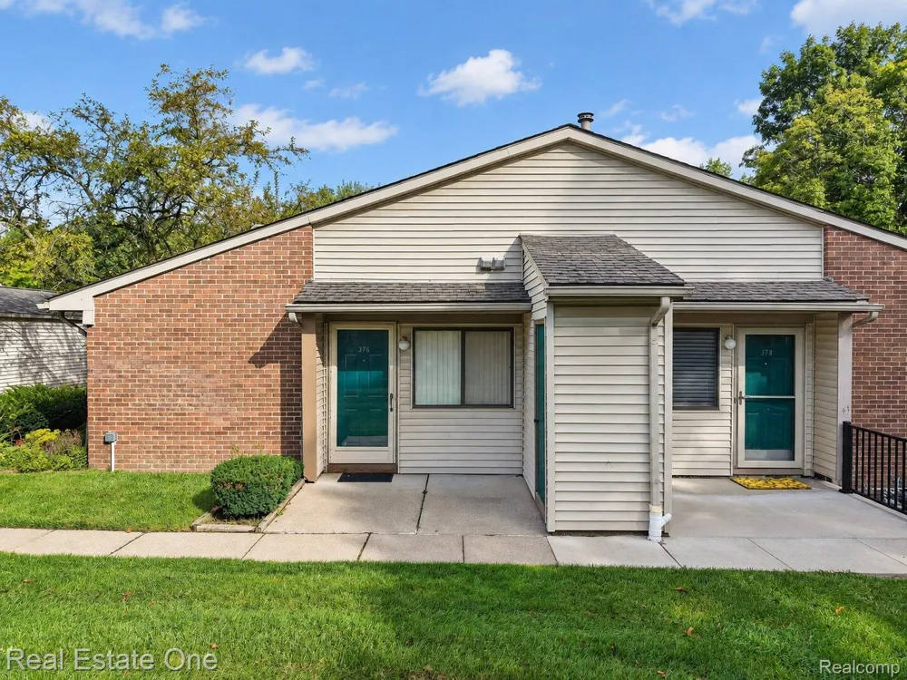 376 Spring Brooke Drive Brighton City, MI 48116