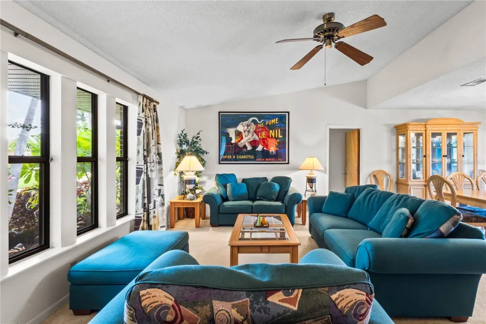 4612 CORAL LAKE DRIVE Bradenton, FL 34210