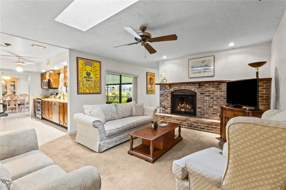 4612 CORAL LAKE DRIVE Bradenton, FL 34210