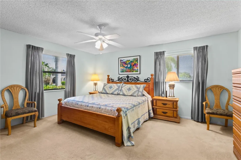 4612 CORAL LAKE DRIVE Bradenton, FL 34210
