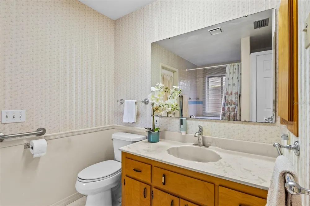 4612 CORAL LAKE DRIVE Bradenton, FL 34210