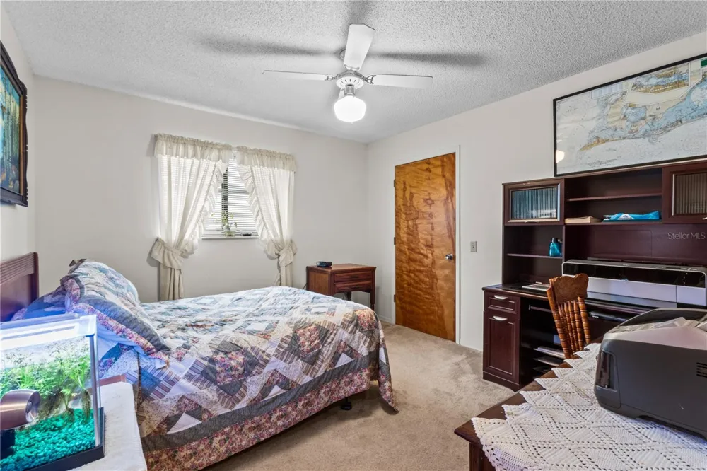 4612 CORAL LAKE DRIVE Bradenton, FL 34210