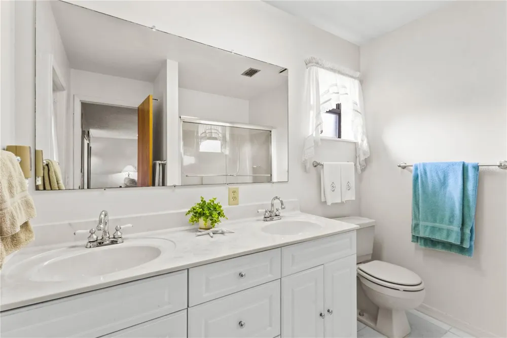 4612 CORAL LAKE DRIVE Bradenton, FL 34210