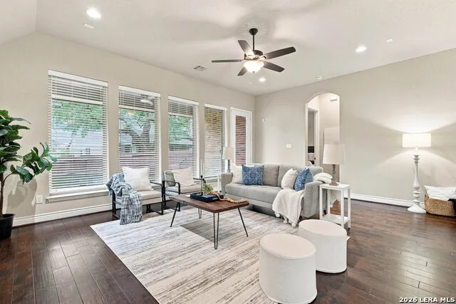 436 Sweetleaf New Braunfels, TX 78132