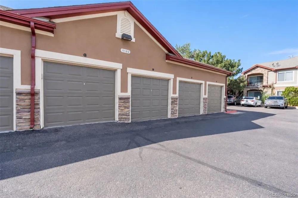 1604 Granby Way #201 Aurora, CO 80011