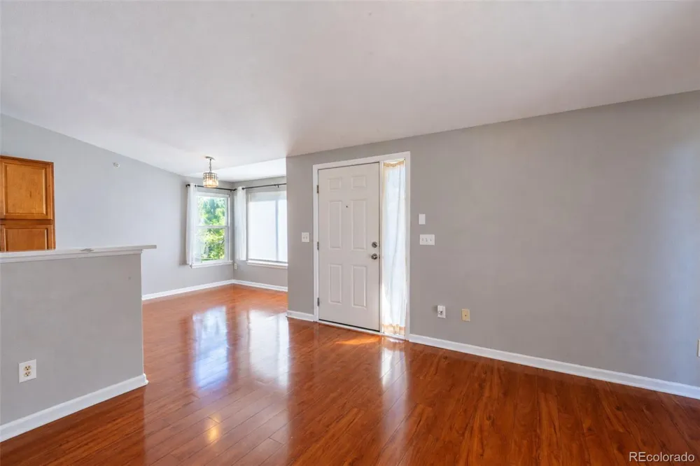 1604 Granby Way #201 Aurora, CO 80011