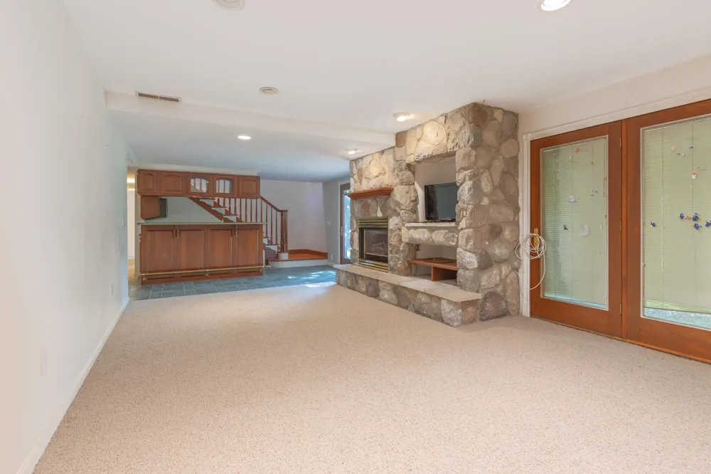 15593 Shady Lane Three Rivers, MI 49093