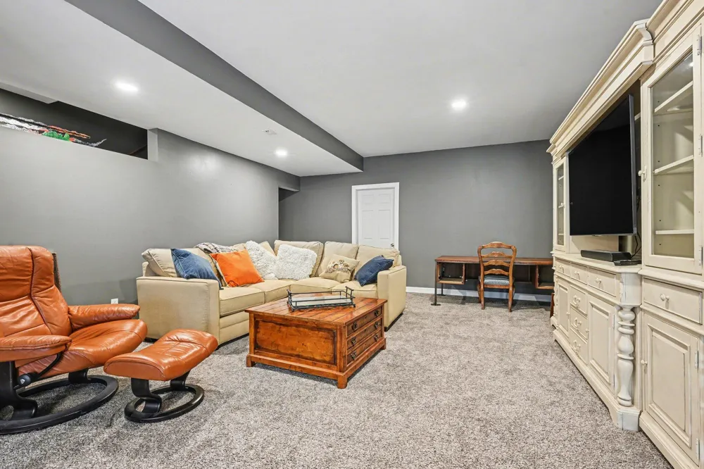 6390 Shugarbush Trail Kalamazoo, MI 49009
