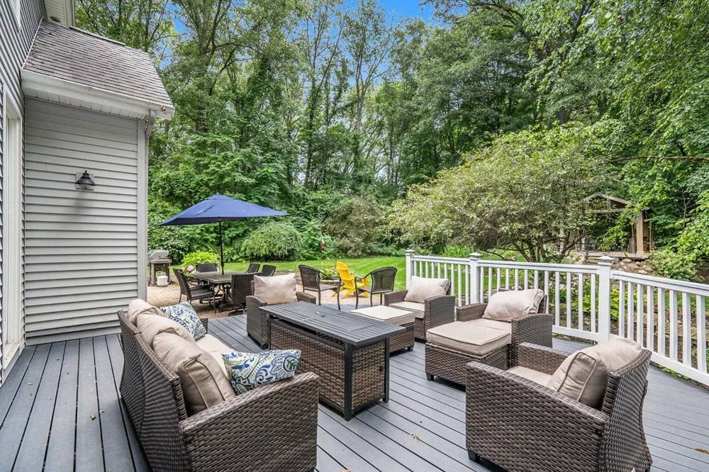 6390 Shugarbush Trail Kalamazoo, MI 49009