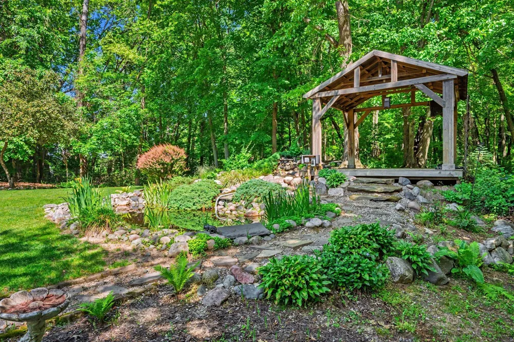 6390 Shugarbush Trail Kalamazoo, MI 49009