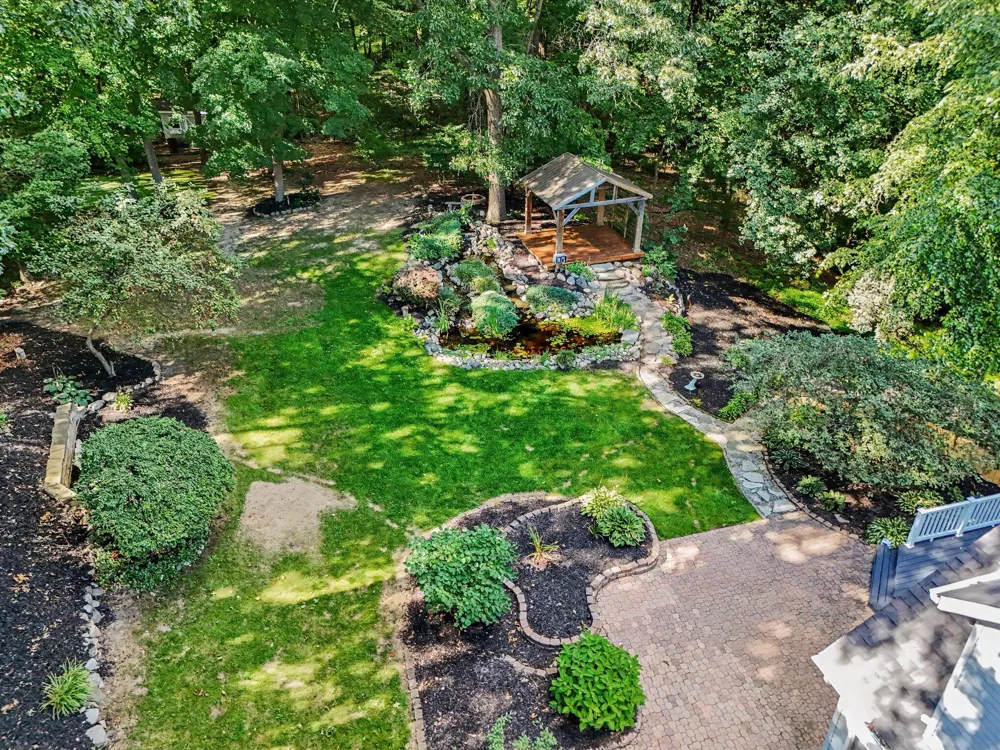 6390 Shugarbush Trail Kalamazoo, MI 49009