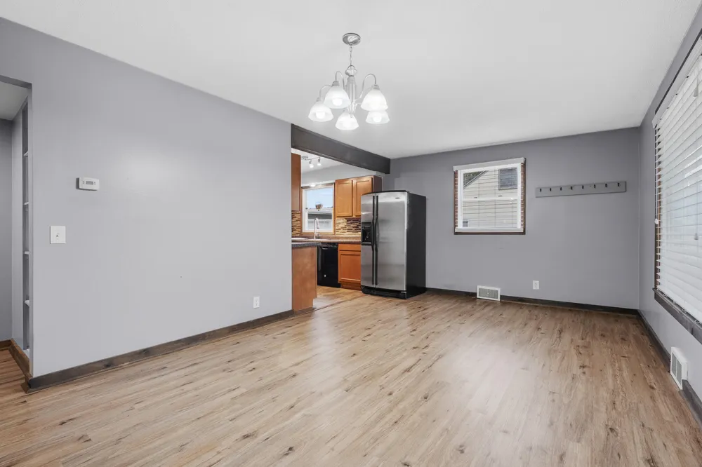 144 Floral Avenue Plainwell, MI 49080