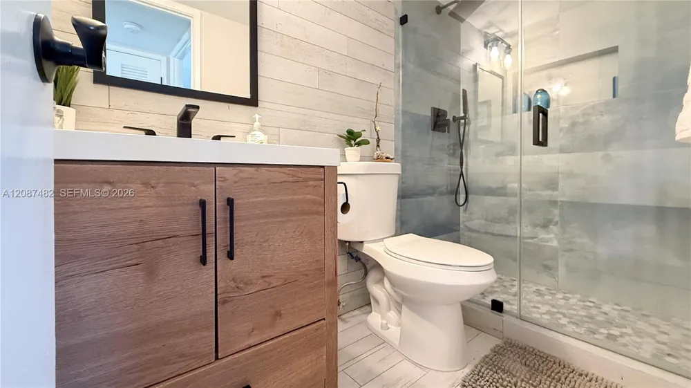 400 SE 10th St #112 Deerfield Beach, FL 33441