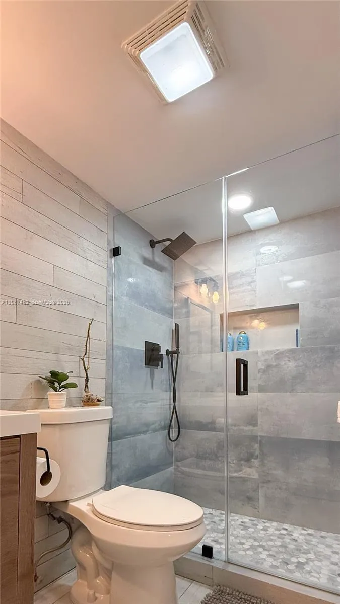 400 SE 10th St #112 Deerfield Beach, FL 33441