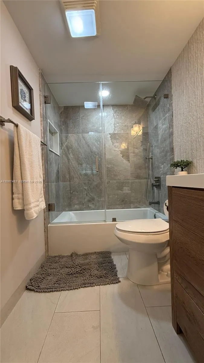 400 SE 10th St #112 Deerfield Beach, FL 33441