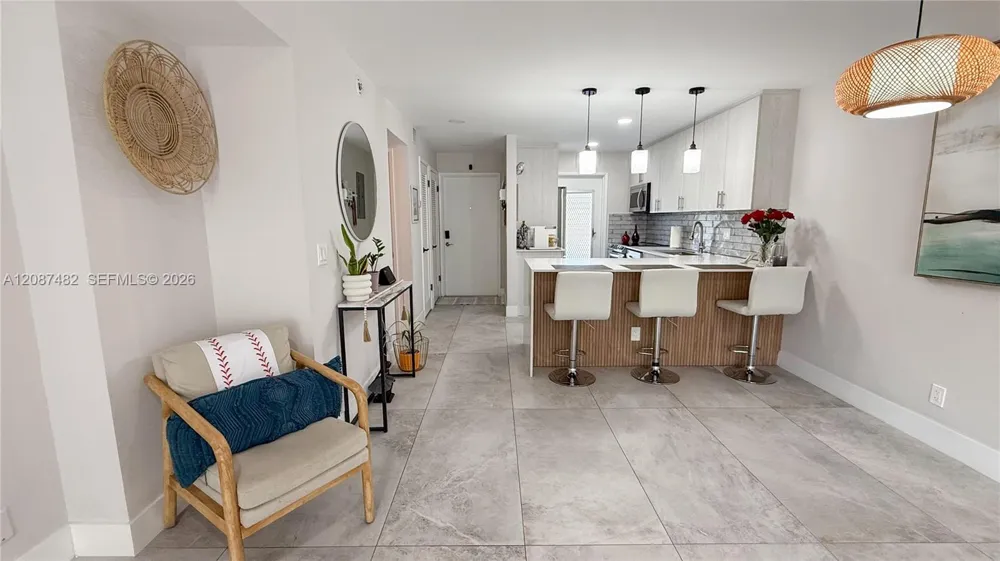 400 SE 10th St #112 Deerfield Beach, FL 33441